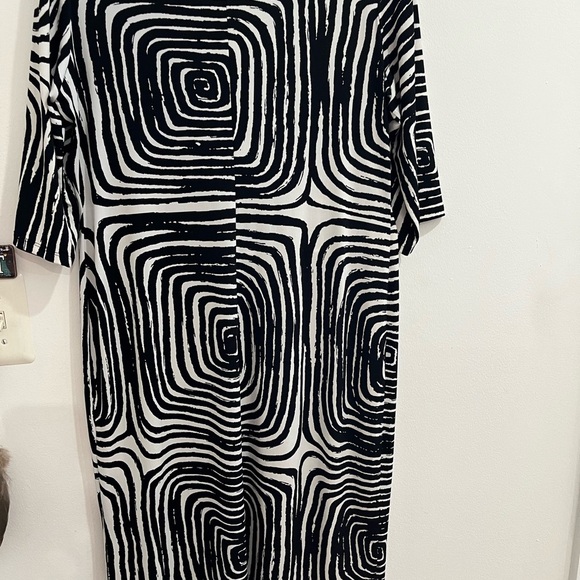 Chico's Black and White Zebra Print Top H-3 - Picture 5 of 9